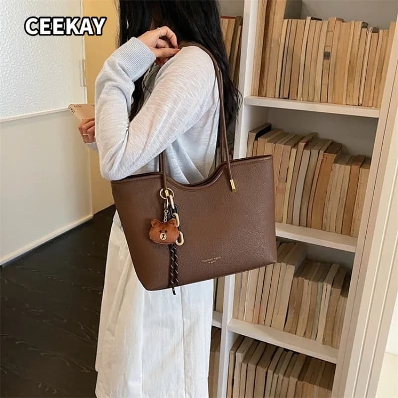 CEEKAY Lychee Grain Faux Leather Wavy Top Large Tote Bag Thin Matching PU Long Handle Metal End Caps Cute Plush Bear Handbag