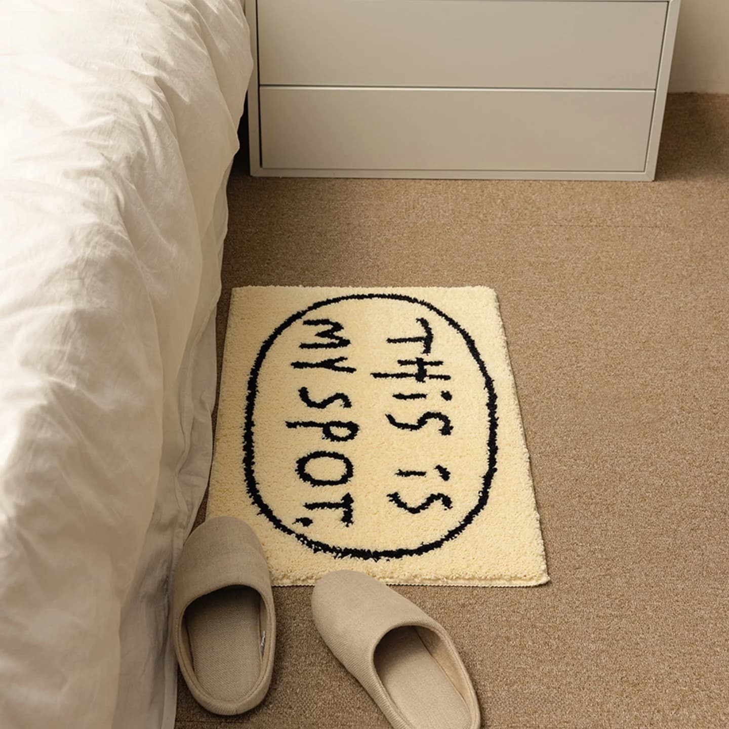 Tappetino da bagno bianco dal design originale, semplice e di alto valore estetico, per uso domestico, tappetino per porta d'ingresso, tappetino antiscivolo, tappeto per camera da letto