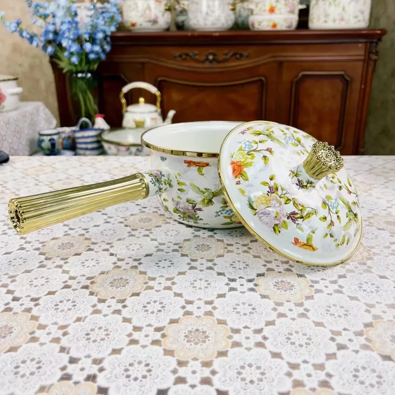b7- enamel milk pan, snow pan special baby food supplement pan, non-stick ,frying soup ， boiling bubble