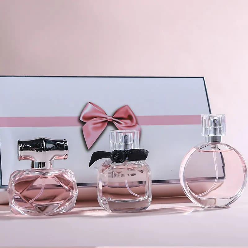 90ML (30mlx3PCS) Eau De Parfum Confezione regalo Feminino Spray Fresco Profumo leggero Floreale Fruttato Chypre Note Set di profumi da donna a lunga durata