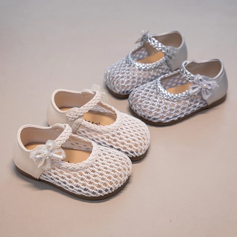 Scarpe casual per bambini Sneakers in pelle PU Scarpe a griglia in tinta unita per ragazze Scarpe beige argento traspiranti e antiscivolo Taglia 22-31