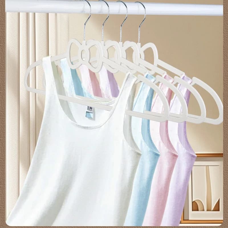 5 piece hanger Durable clothes hanger with ABS heart pattern for adult children