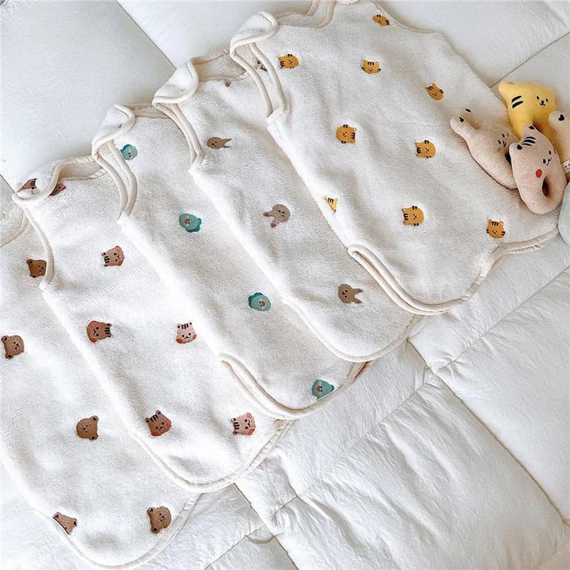 Children's Korean Suit Sleeping Bag Nice cartoon for kids Anti-shoe blanket Hot pajamas for the child's home Vest for sleeping baby without sleeves