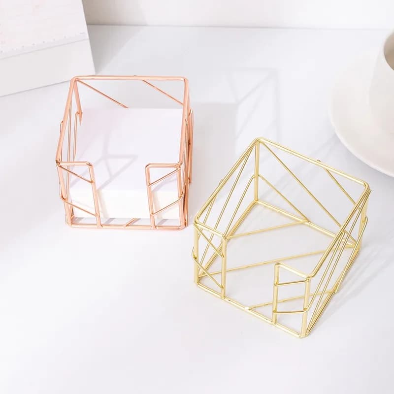1 scatola portaoggetti in ferro battuto traforato color oro rosa, in metallo resistente e non facile da danneggiare, per scrivania e ufficio.