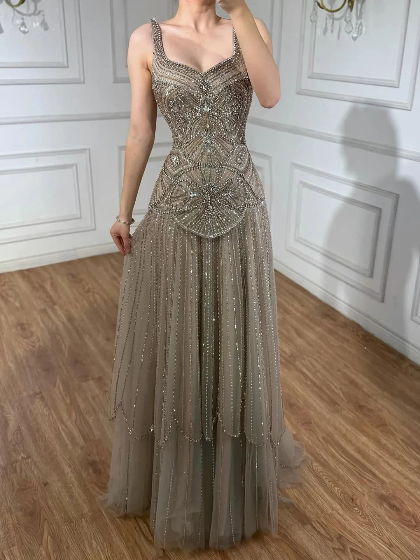 Aenyrst Abito da Sera di Lusso Senza Spalline con Paillettes, Elegante Vestito a Trapezio con Perline, Abito da Cerimonia Personalizzato Squisito