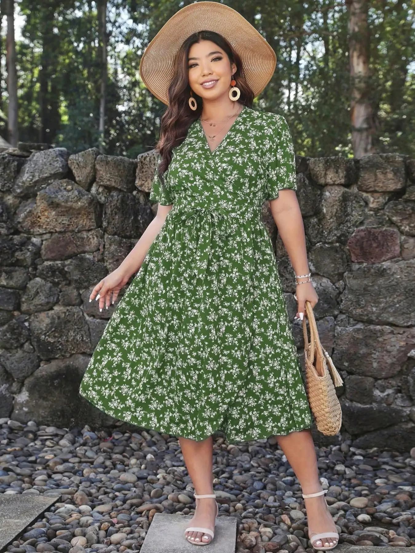 Swimwear dress with thigh divided with belt and floral print strong sizes, Boho dress with V neckline and ball sleeves for summer, summer dresses 2024, W