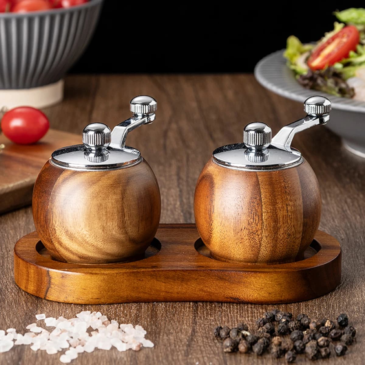 1PC-Smerigliatrice per pepe sferica, mini smerigliatrice con nucleo in ceramica a manovella, smerigliatrice multiuso per sale in polvere di pepe, utensile da cucina