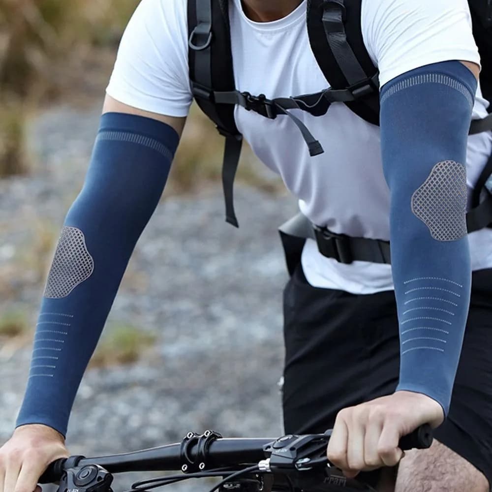 2 pezzi maniche per protezione solare in seta di ghiaccio protezioni per le braccia sportive da uomo elastiche ad asciugatura rapida copertura per maniche rinfrescanti traspiranti che assorbono il sudore