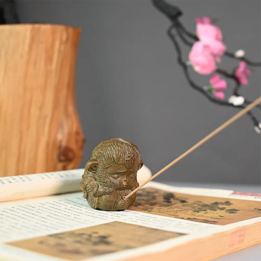 Carved Wood Monkey Incense Holder Chinese Traditional Design Small Desktop Incense Stick Holder for Office Living Room Bedroom