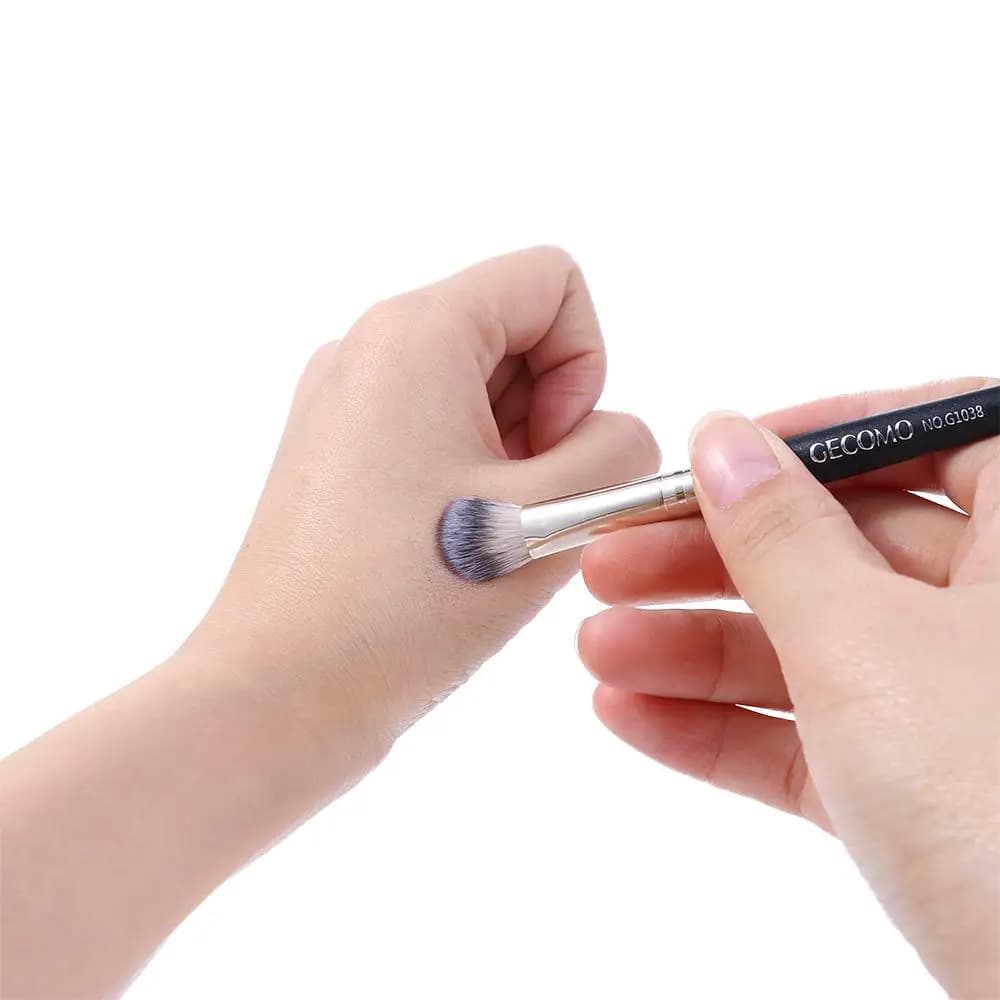 bristles Comfortable grip Natural Smudge Double-ended Eyeshadow Brush Eye Cosmetic Brush Makeup Smudge Brush Eye Shadow Brush