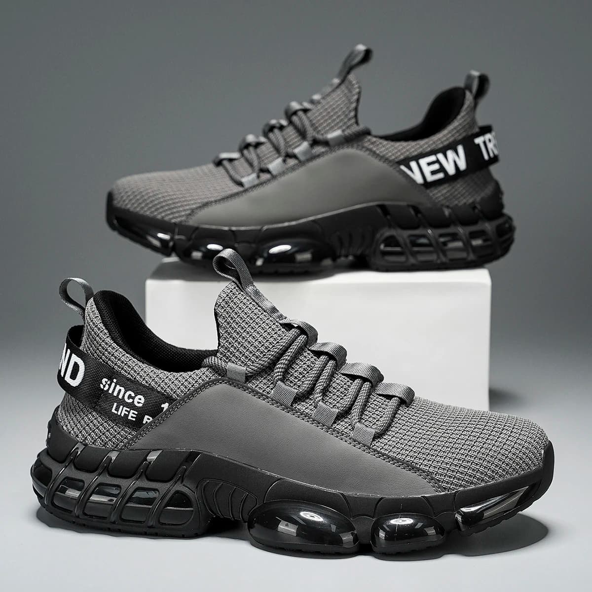 Men's Large Size Sports Shoes Outdoor Hiking Running Comfortable Casual Versatile Fashionable Training Shoes for Couples