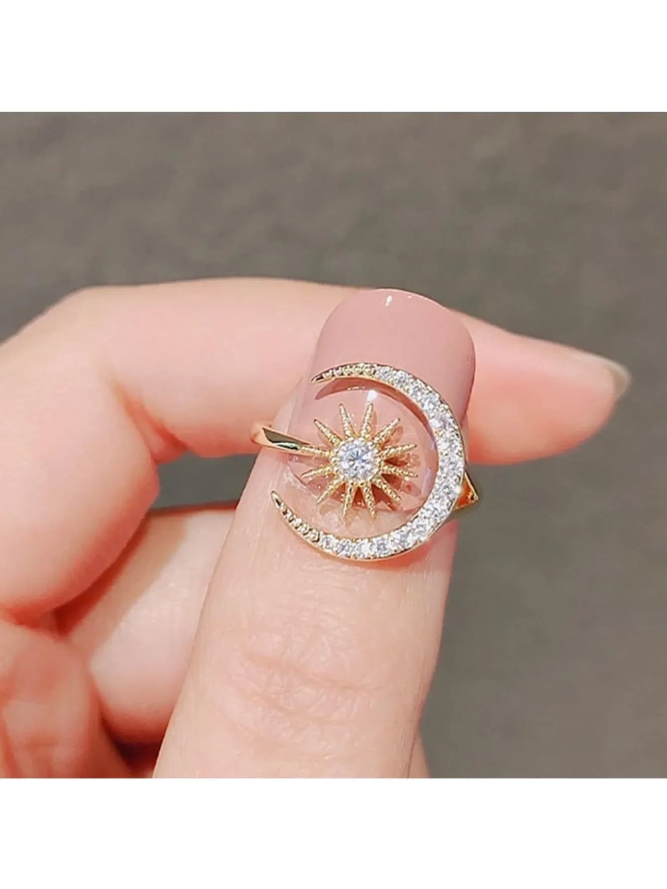 Nuovo Anello Regolabile da Donna con Zirconi Sintetici di Lusso, Design Sole e Luna, Semplice e alla Moda