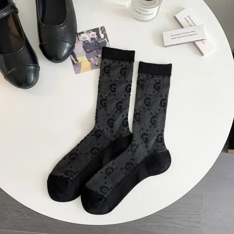 Calzini di media lunghezza da donna alla moda Calzini corti traspiranti primaverili/estivi sottili con doppio ago Calzini lunghi base in edizione coreana