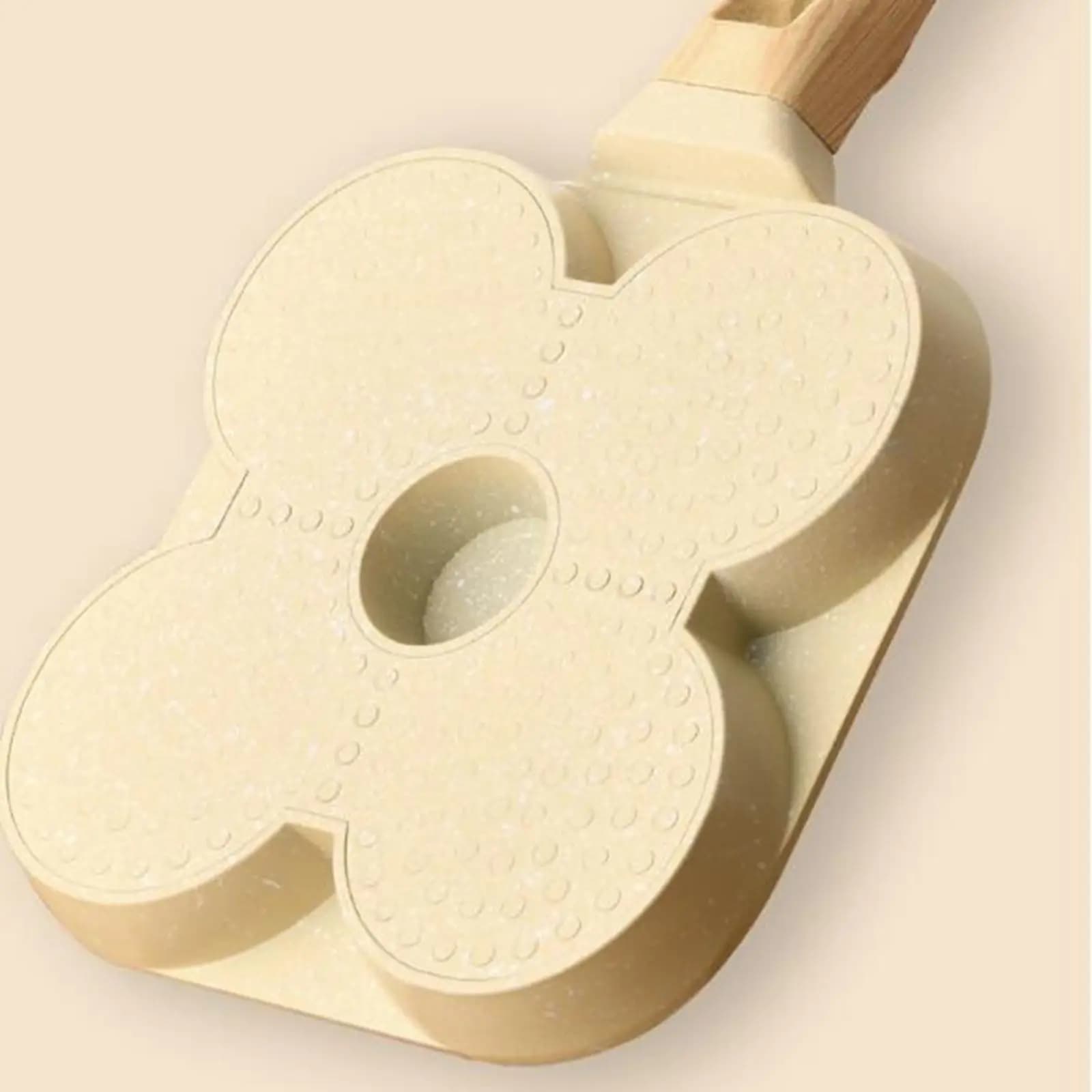 Breakfast Frying Pan Omelet Pan with Wood Handle for Baking Vegetable Burger