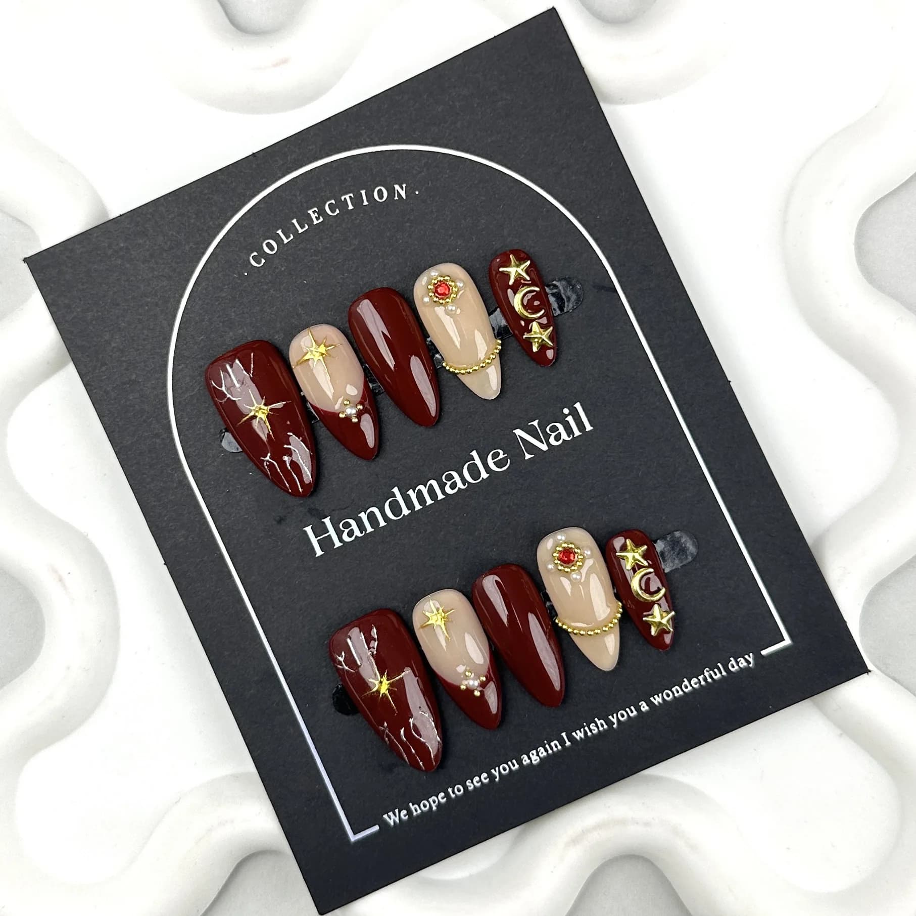 10 pieces hand-made print on nails design baroque star lunar fake nails wearable tips for fake nails shaped like a red french almond in heavy metal