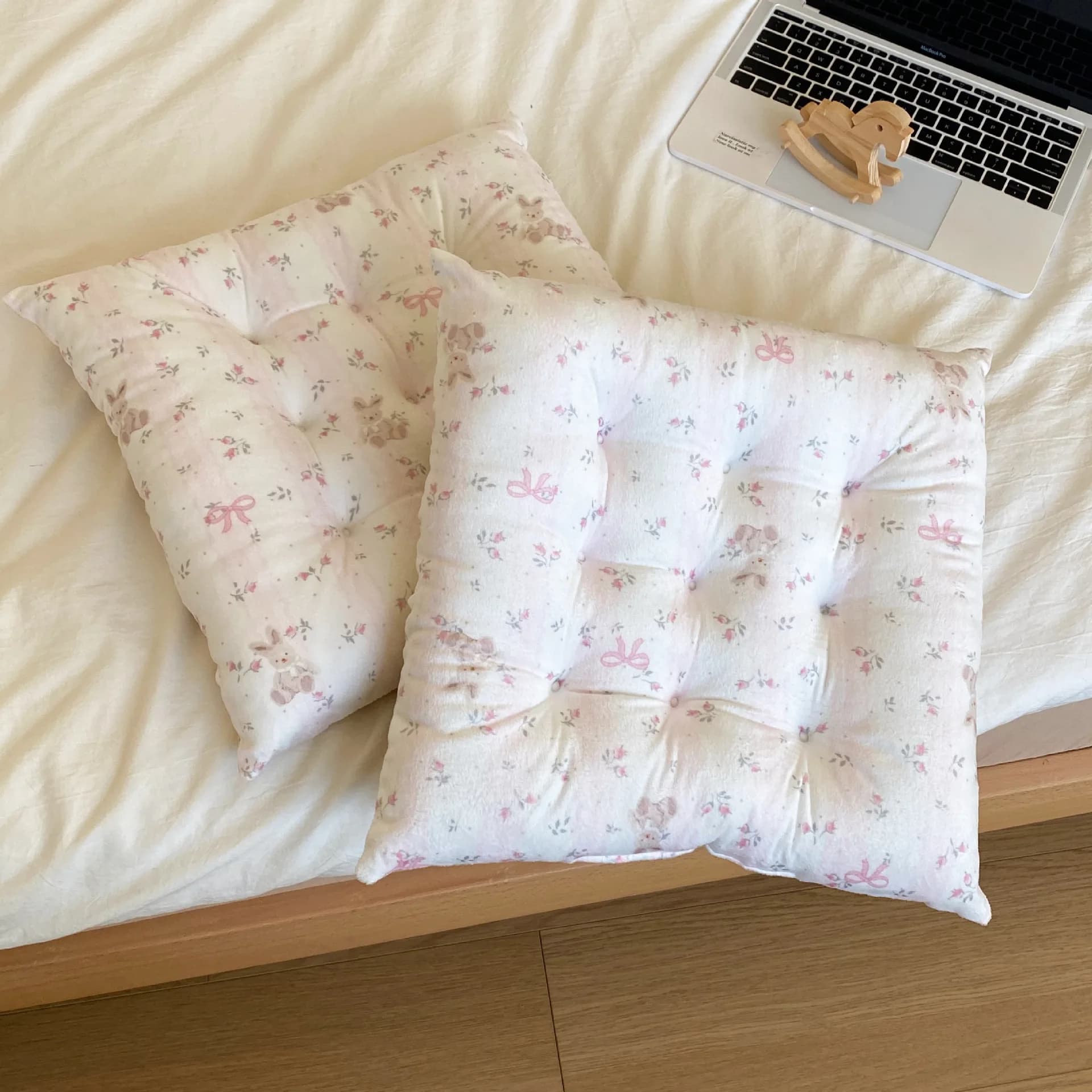 Elegante cuscino con stampa floreale per sedie da ufficio Cuscino per sedile con supporto lombare Cuscino per sedile caldo quadrato per dormitori per studenti