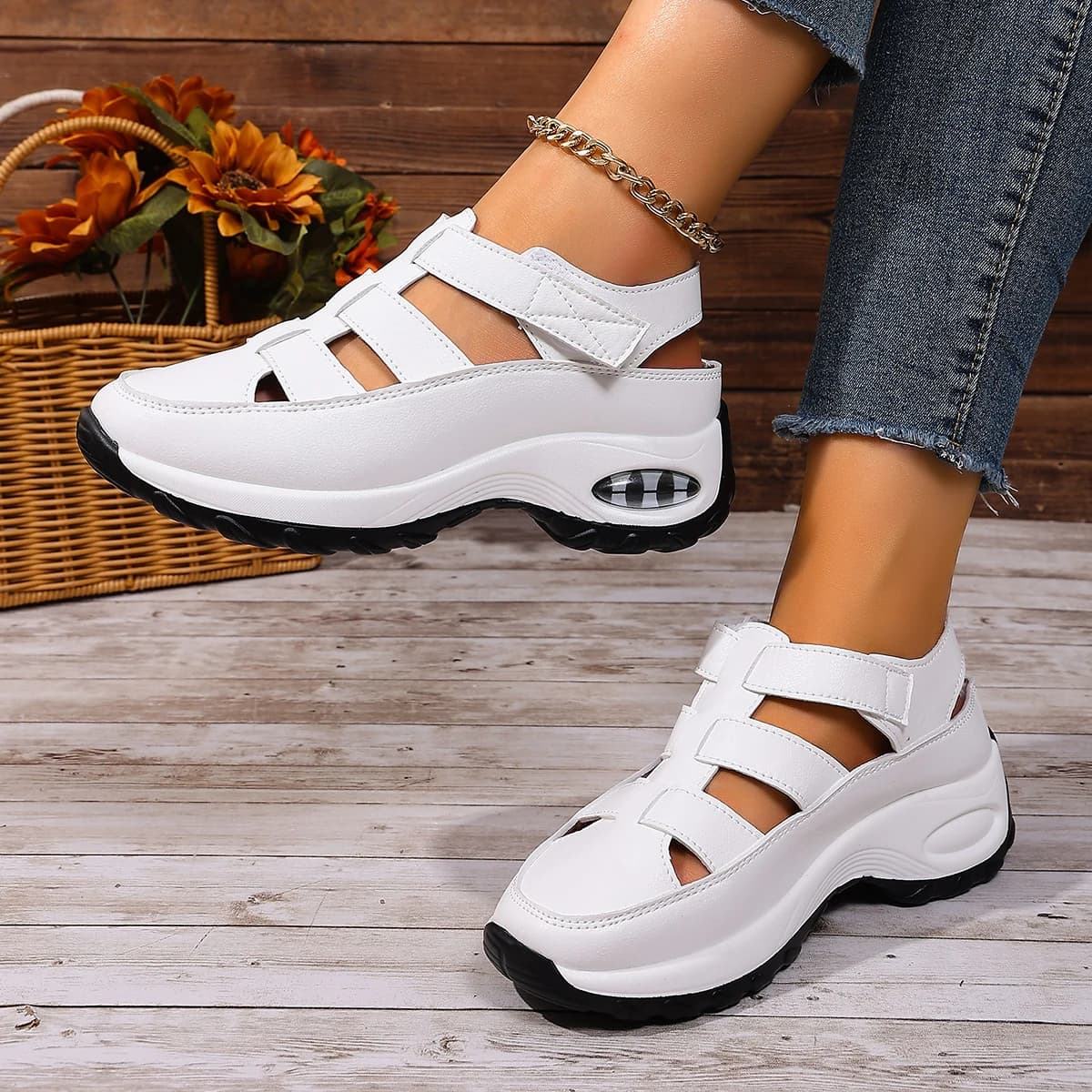 Sandals women's summer new thick soled toe cap casual women's shoes hollow breathable versatile sandals