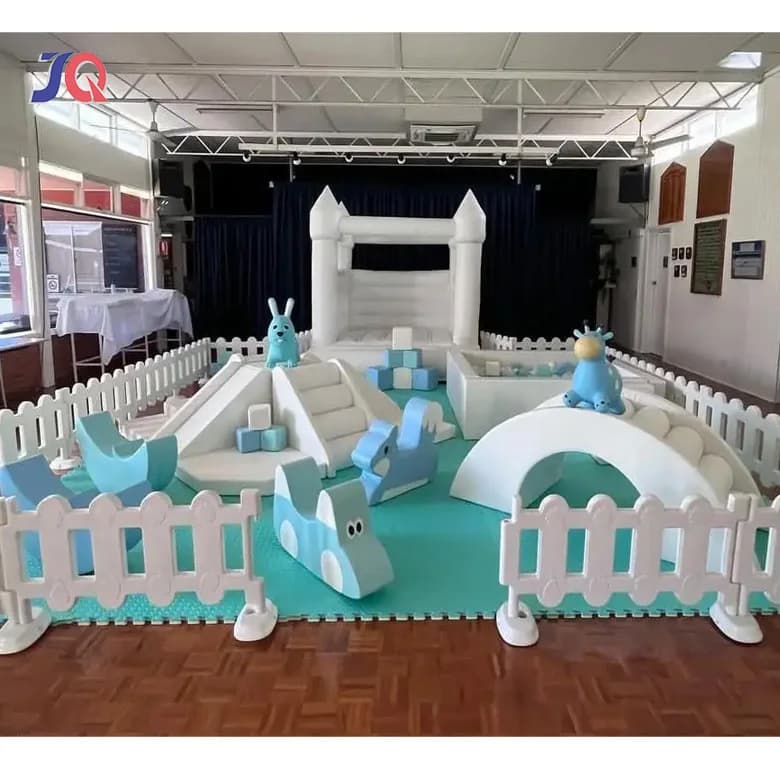 Set da gioco morbido personalizzato blu e bianco per interni, attrezzatura gonfiabile per bambini - Castello gonfiabile con piscina di palline per esterni