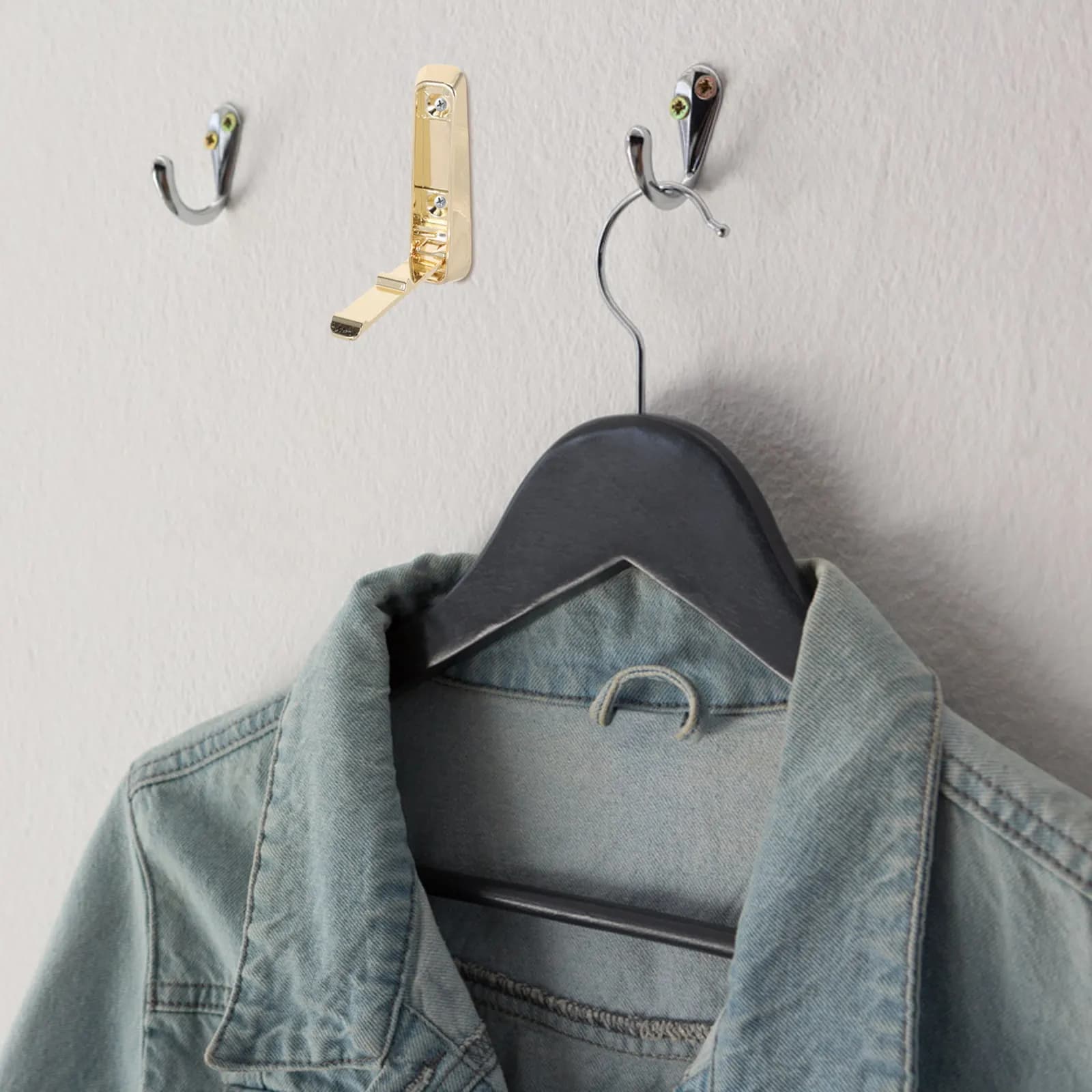 2Pcs Heavy Duty Foldable Wall Hooks Aluminum Alloy Folding Coat Hooks Wall Mounted Clothes Bags Bathrobes Kitchen Bathroom