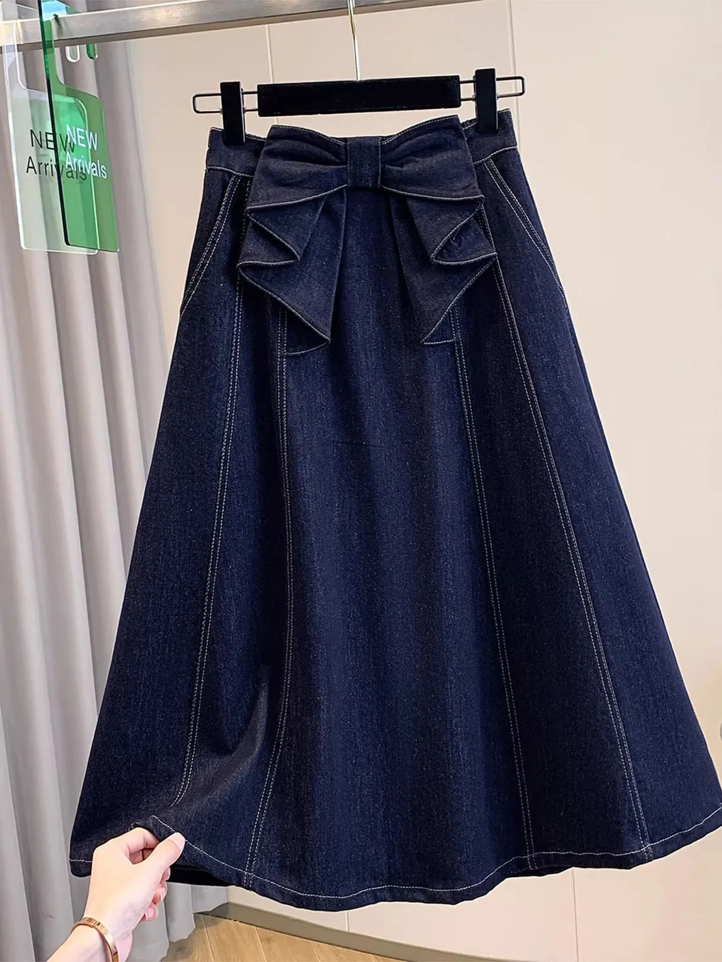 High Waist A-Line Denim Skirt Women's Spring 2026 plus Size Flattering High Waist Hip Concealing Versatile Good Looking Skirt