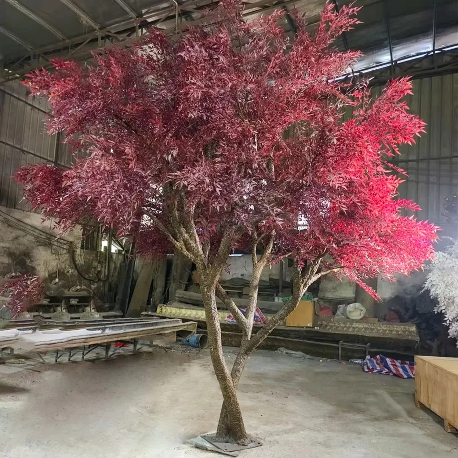 Grande pianta artificiale di acero rosso giapponese in fibra di vetro personalizzata, finta pianta autunnale per la decorazione di casa e giardino