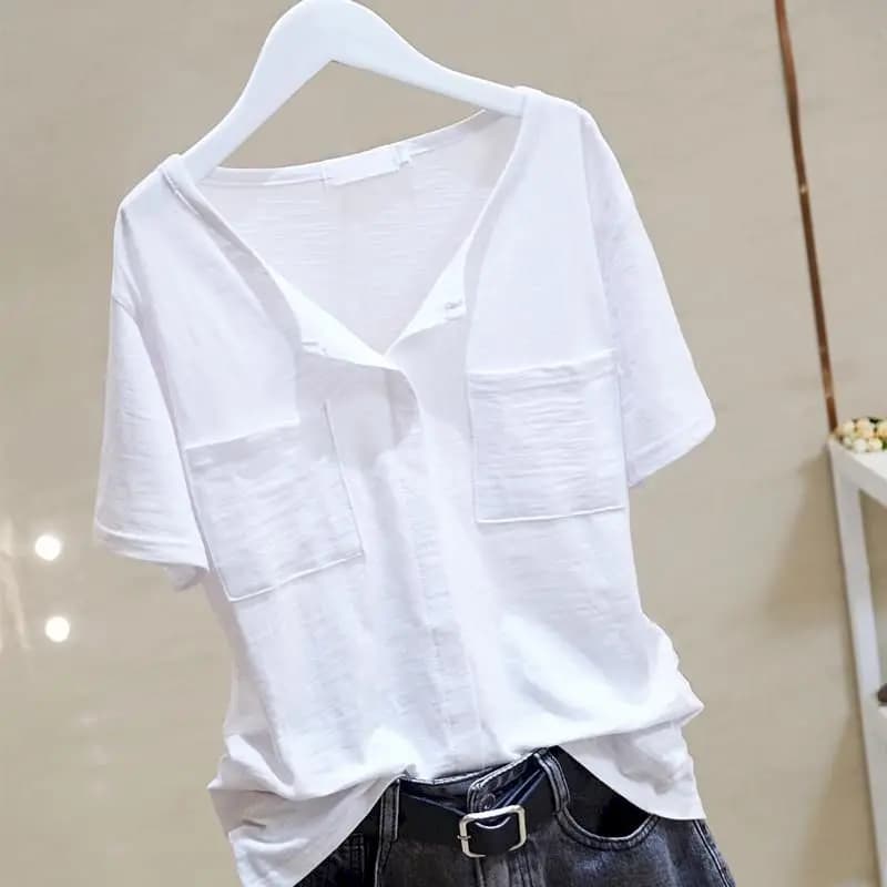 Tendenza estiva T-shirt in cotone fiammato Donna T-shirt casual a maniche corte Moda scollo a V Top sottile Camicia con fondo allentato da donna 2025