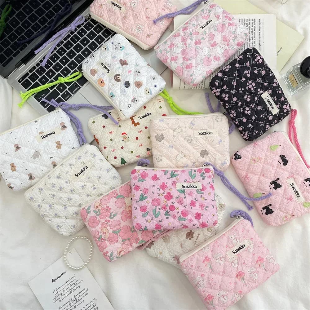 Floral Quilted Coin Purse Cute Wallet Women Clutch Bag with Rope Portable Sanitary Napkin Storage Bag Lipstick Earphone Bag