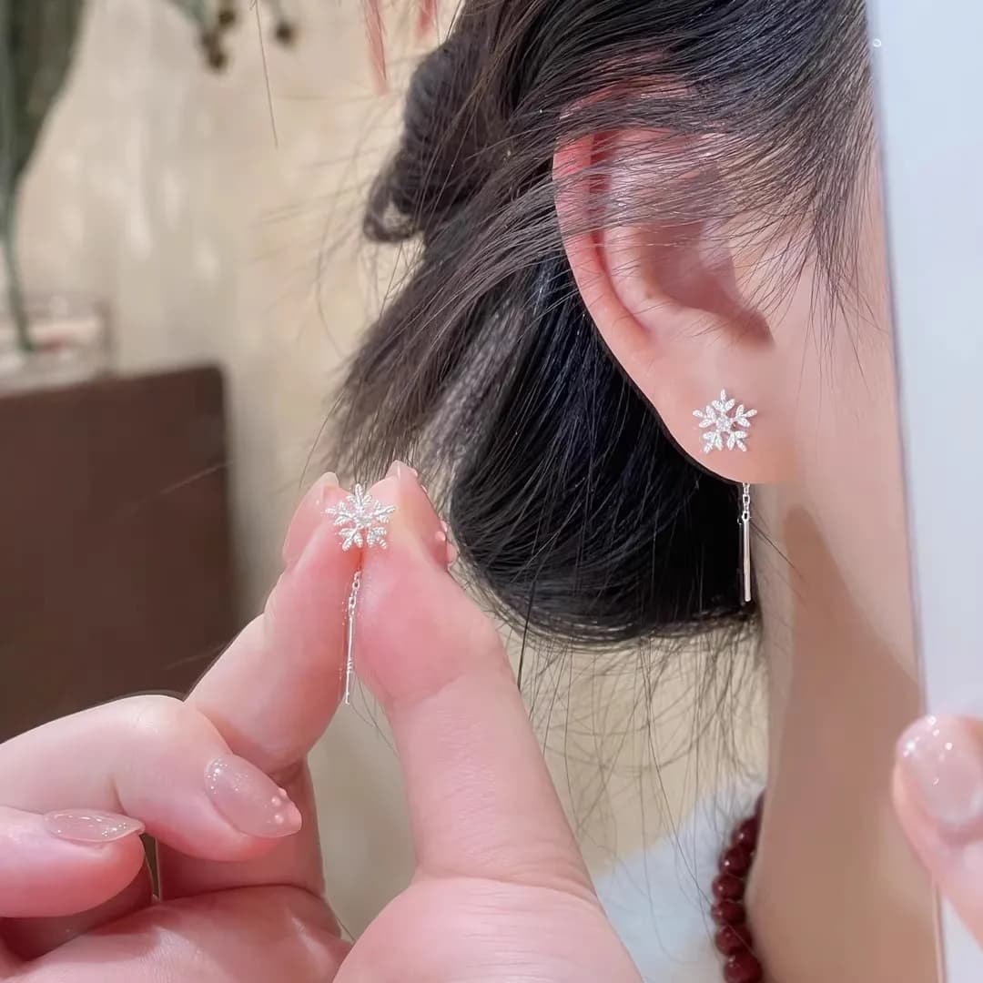 Simple Elegant Snowflake Chain Tassel Dangle Earrings Korean Dangle Ear Studs Winter Jewelry Christmas Accessories Gifts