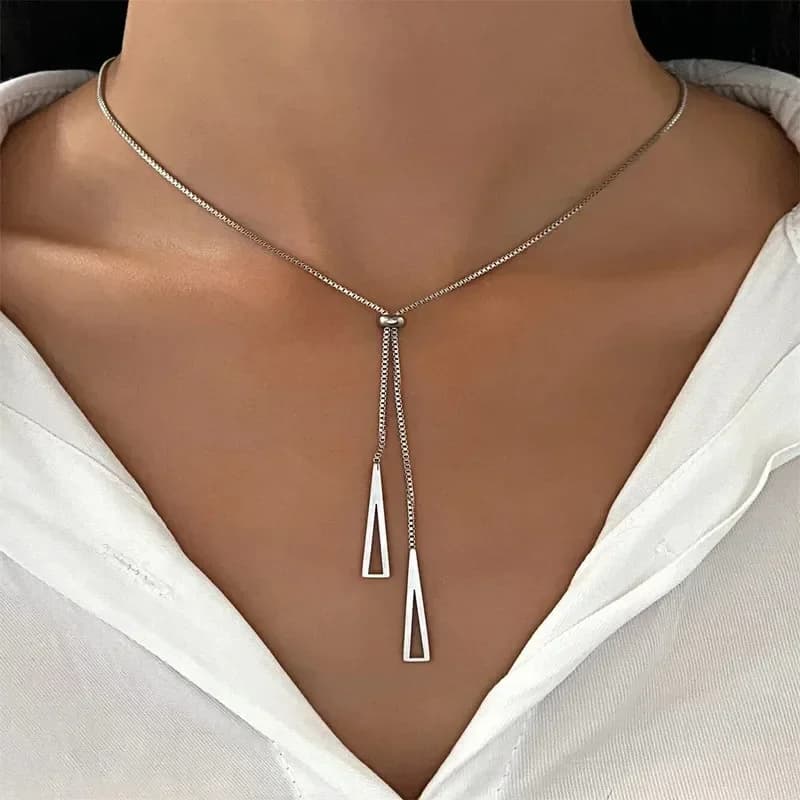 Collana con Ciondolo Triangolare in Stile Metallico Color Argento, Elegante e Semplice, Collane a Y per Donne, Gioielli Boho Minimalisti