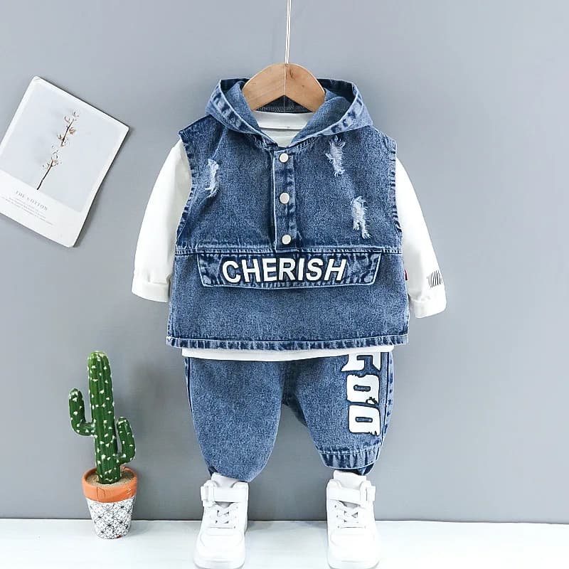 Vestiti del neonato primavera autunno moda vestito di jeans strappato lettera giacca di jeans gilet con cappuccio + camicia di fondo + pantaloni set di 3 pezzi