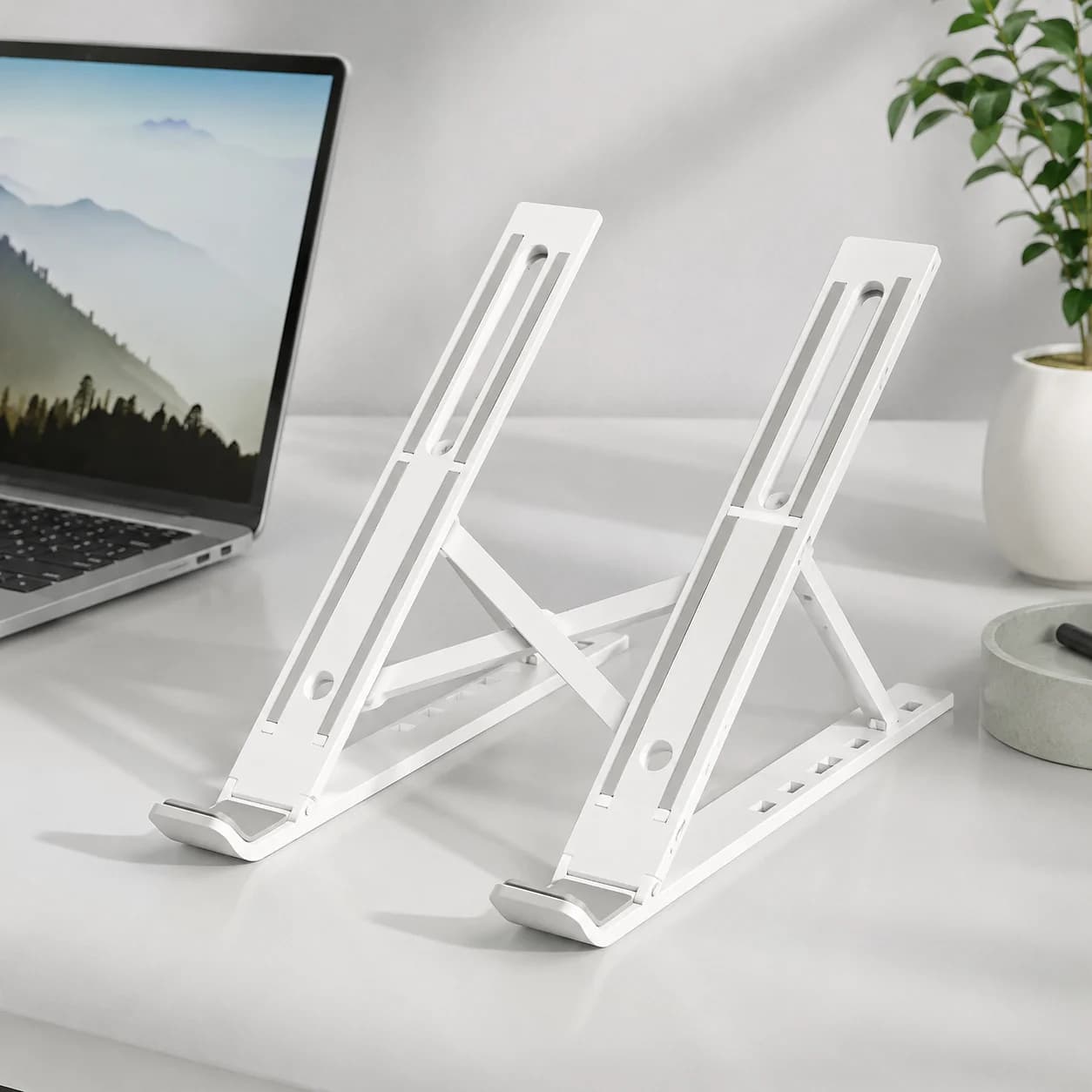 Portable Foldable Laptop Stand, 4-Level Adjustable Laptop Riser for Desk,Lightweight ABS Notebook Holder With Cooling Ventilation, Anti-SlipComputer Stand for Home Office, Study & Travel