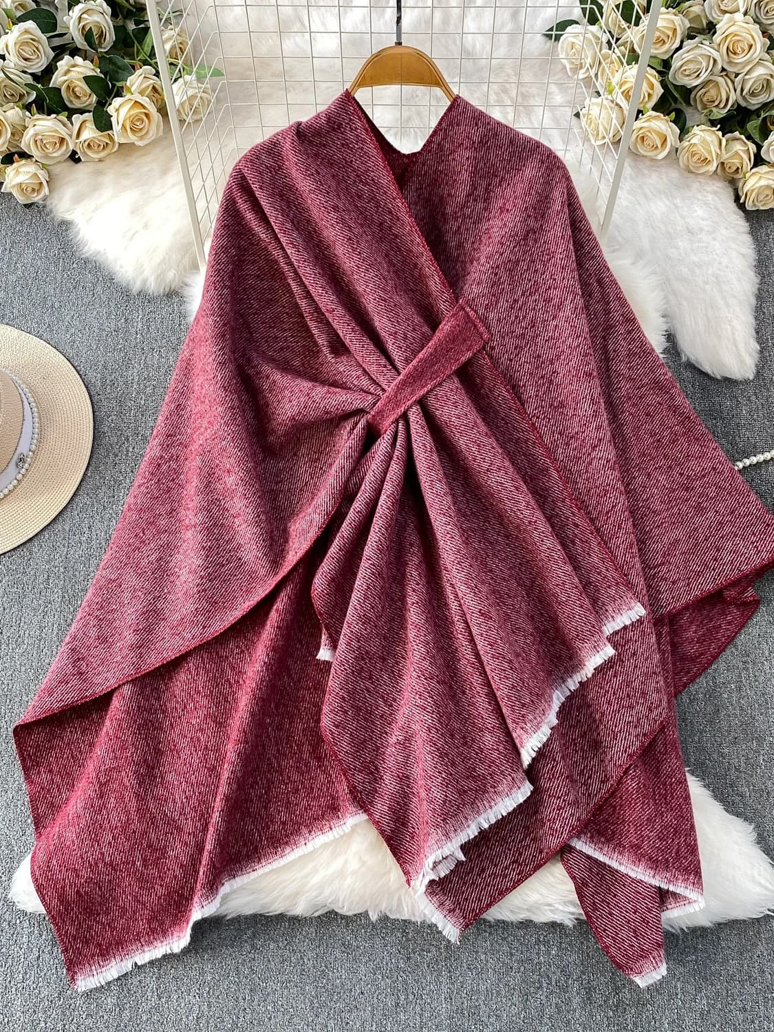Elegant Long Tassel Women's Jacket Shoulder Design Loose Fit V-Neck Elegant Style Autumn Winter Outerwear with Belt