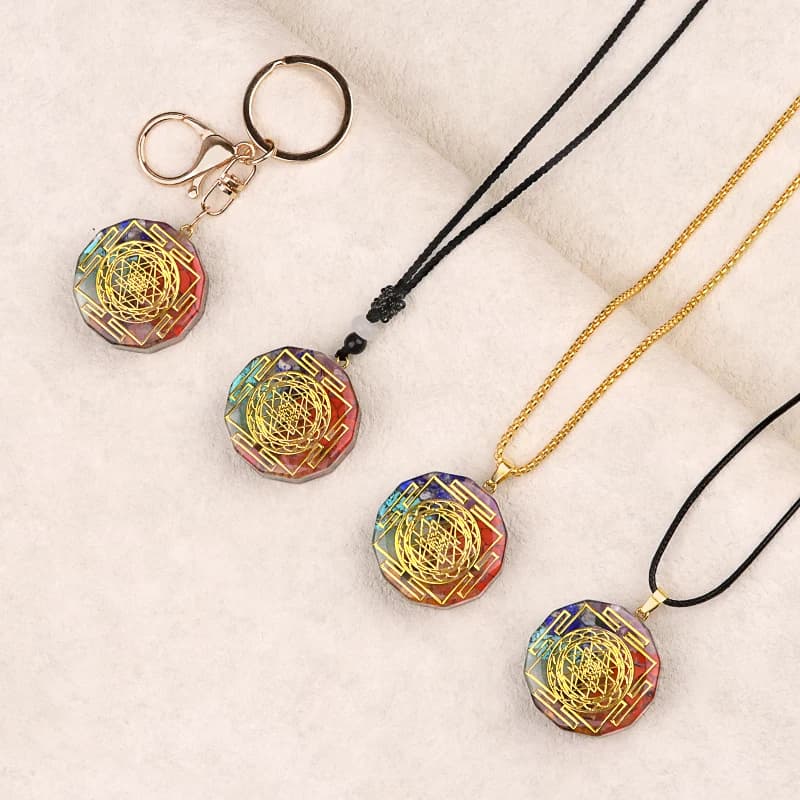 7 Chakra Resina Orgone Ciondolo Agata Chip Pietre Portachiavi Collana in corda coraggiosa Stile multiplo Gioielli fai da te Simbolo Charms