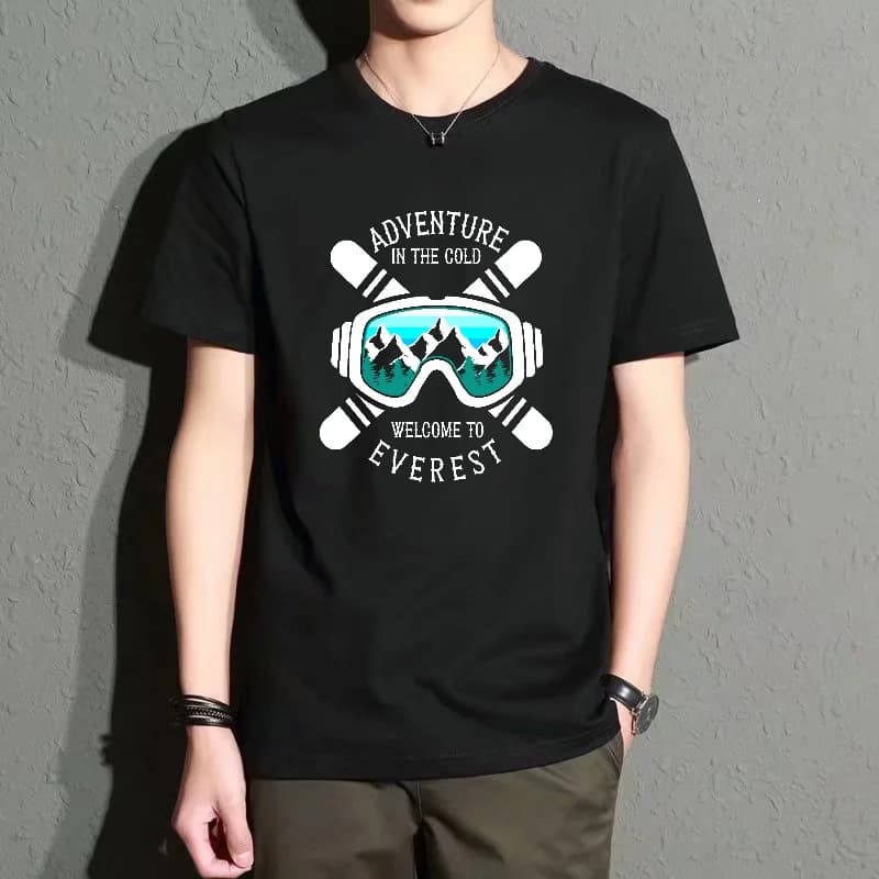 Men's Black Round-Neck Short-Sleeved T-Shirt, Adventure Ski Goggles Print Top, Loose Casual Street Style, Versatile for Daily Outings and Travel, Breathable and Comfortable