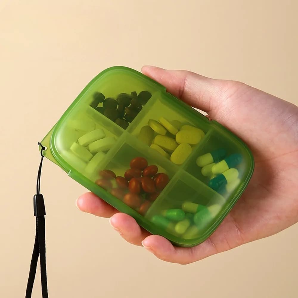 New Small Portable Daily Travel 6 Grids Pillar Box Organizer Tablet Tablets Storage Container for Medicines Vitamins Fish Oils