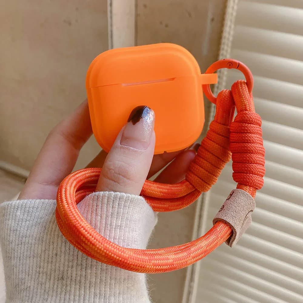 Custodia per auricolari in silicone morbido di colore arancione per Airpods Pro 3 con braccialetto anticaduta coppia per Airpods 4 3 2 1 Pro 2 Cover
