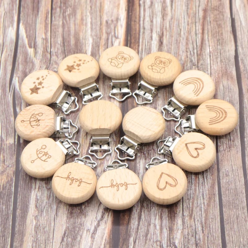 Metal Wooden Pacifier Clip 50Pcs Printing Soother Chew Teething Clip For DIY Beech Wood Nursing Dummy Clip Chain Shower Gifts
