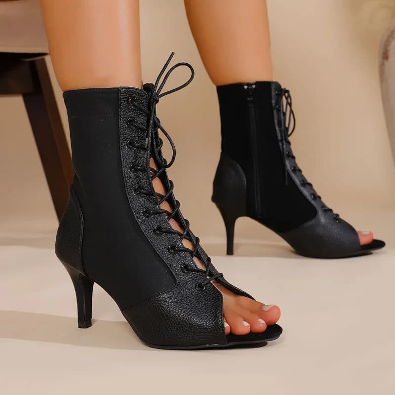 Scarpe da ballo latino per ragazze Sandali alti da donna Scarpe da sala da ballo Moda donna Sandali stringati neri con tacco alto sexy 7 cm 9 cm