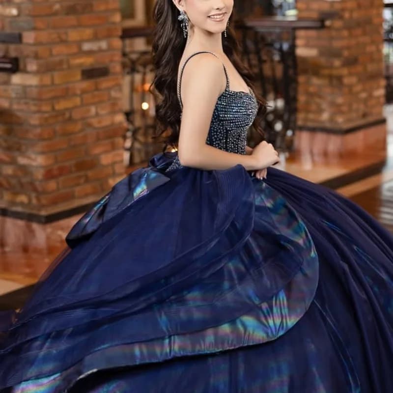 Abito Quinceanera personalizzato blu mare con spalle scoperte paillettes cristallo tull stratificazione coda lunga fiocco abiti da 15 Quinceanera