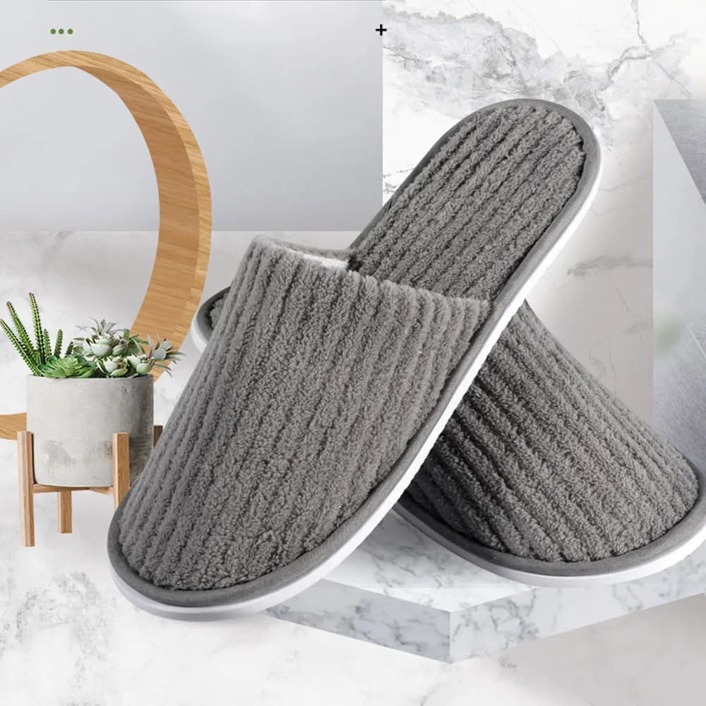 Pantofole usa e getta Uomo Donna Pantofole da viaggio per hotel Pantofole sanitarie per la casa per feste Uso degli ospiti Pantofole da interno in pile di corallo di cotone