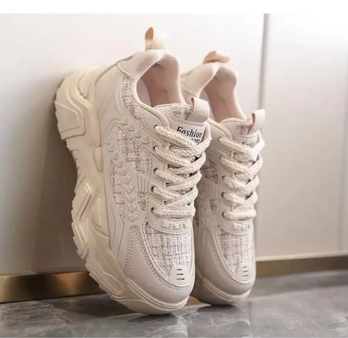 2025 Nuove scarpe da ginnastica casual da esterno donna autunno donna stringate scarpe da ginnastica moda scarpe con plateau Zapatillas