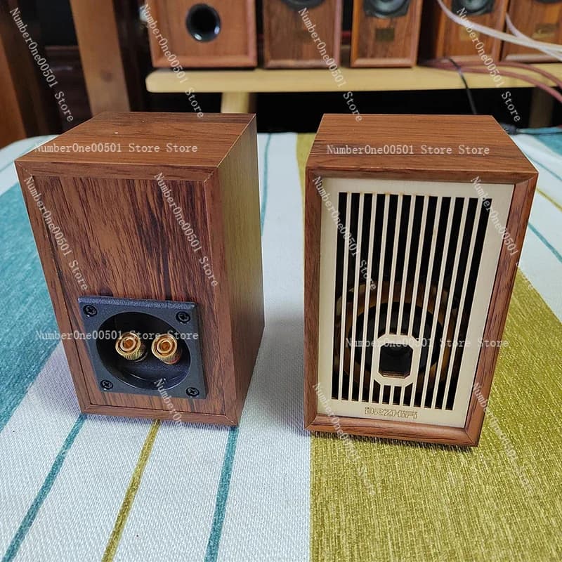Small passive speakers, set of Bluetooth audio power amplifiers for computer shelf for home audiophile grade