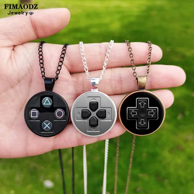 Vendita calda Controller di gioco Collana Catena Hip Hop Vecchio controller video Foto d'arte Cabochon in vetro Ciondolo Migliori amici Gioielli Regalo