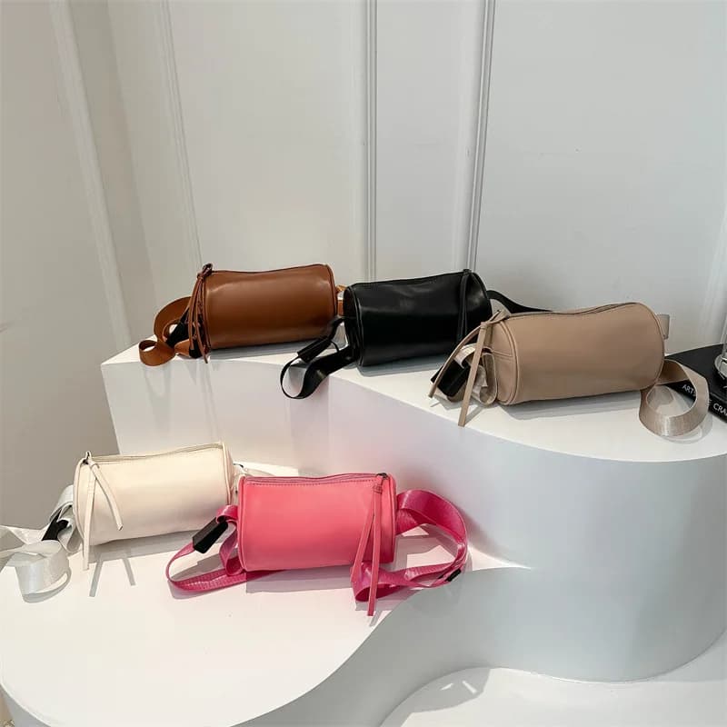 Borsa per cuscino ascellare cilindrica in morbida pelle PU, borsa a tracolla monospalla da viaggio casual da donna