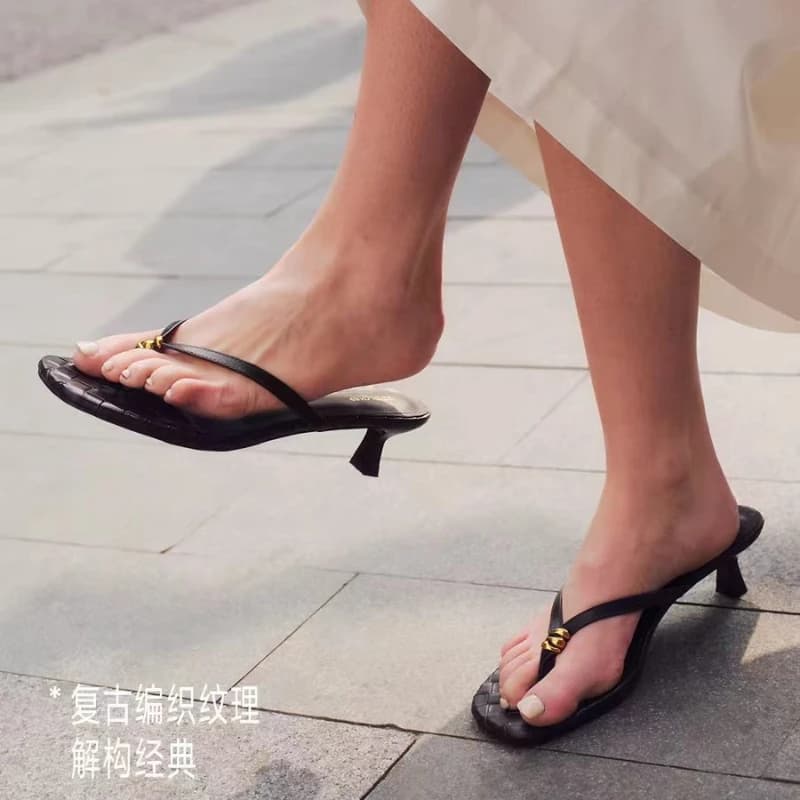 Women's Summer Trendy French Square Toe Casual Solid Color Flip Flop 2026 New Soft Bottom Metal Decorated Low Heel Slippers