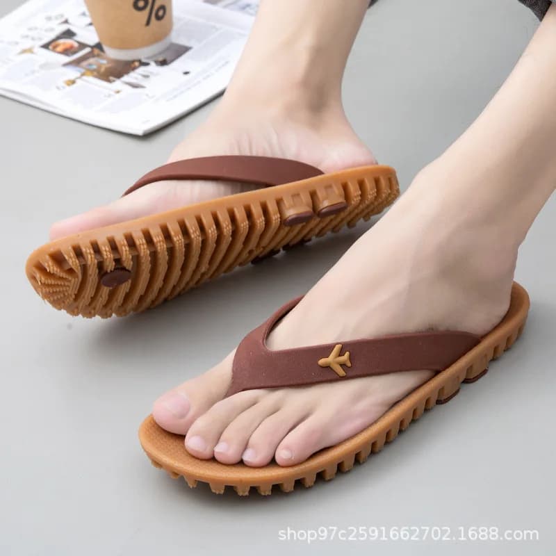 2026 New Men's Thickened Flip Flops, Summer Non Slip Wear-Resistant Deodorant Beach Thong Sandals