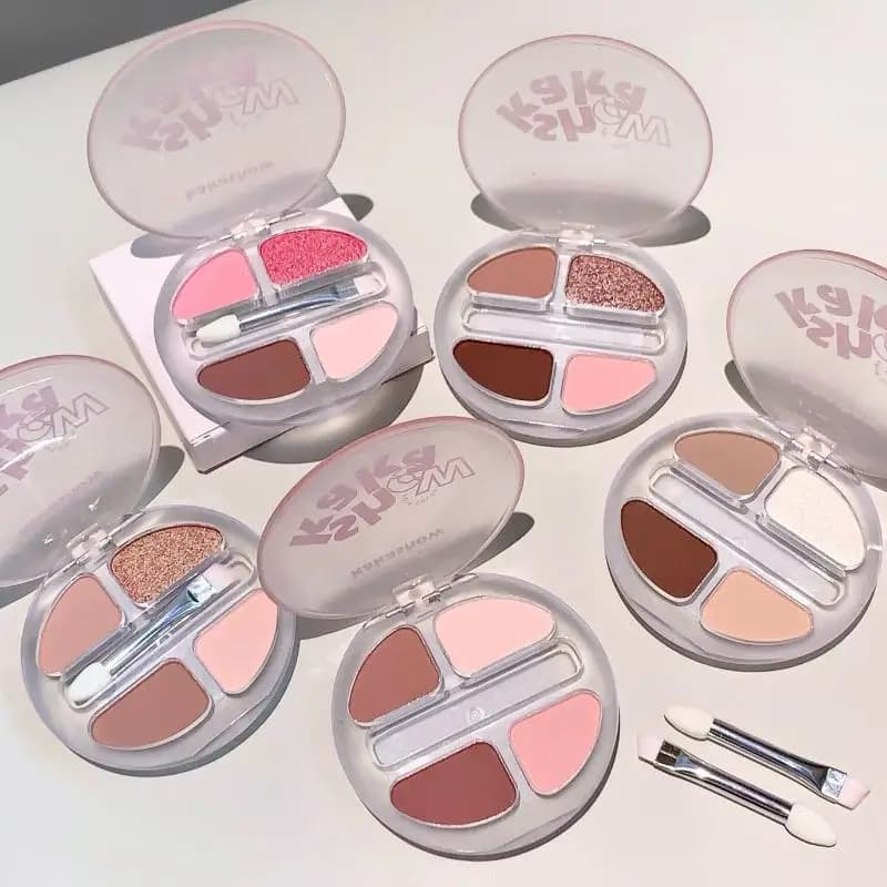 Palette di ombretti a 4 colori Blush Eyeliner Ombretto Baco da seta Evidenzia illumina il contorno Trucco naturale a lunga durata