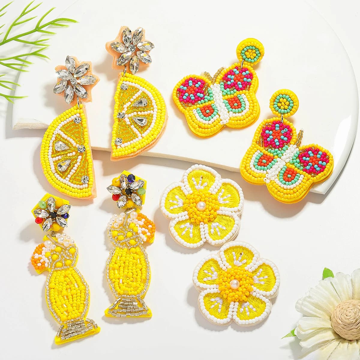 Pendant earrings with yellow beads and lemon drinks, handmade Bohemian seed beads, cute and fun jewelry, summer holiday accessories