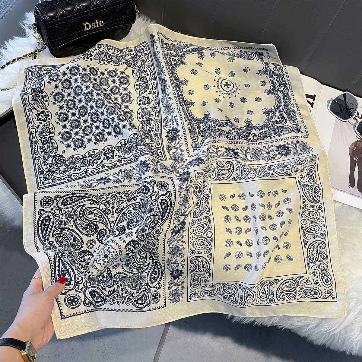Nuovo Foulard in Raso di Seta Sintetica 68x68cm da Donna, Fazzoletto Stampato Quadrato Femminile, Bandana per la Testa, Piccolo Sciarpa da Collo, Hijab da Donna