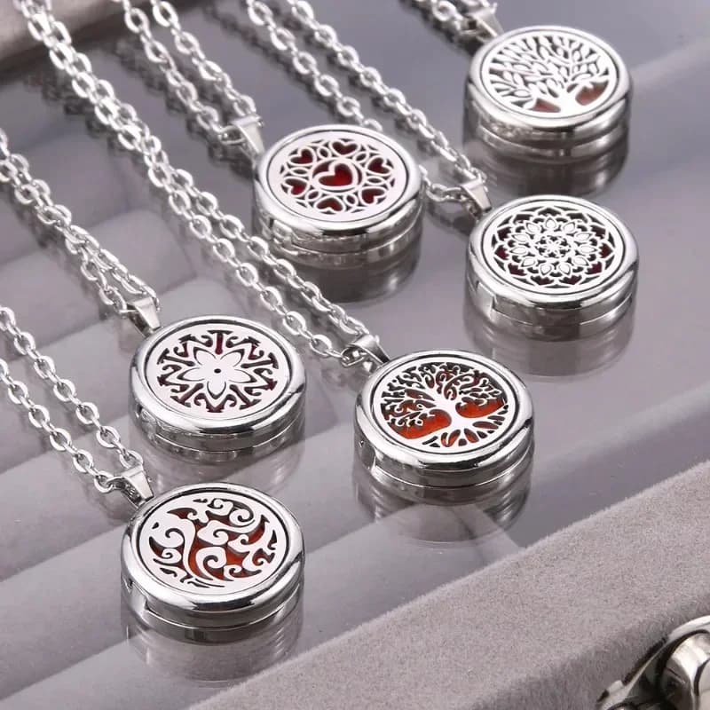 Collana Profumata Albero della Vita in Acciaio Inossidabile, Diffusore di Oli Essenziali, Amuleto Aromaterapico, Ciondolo a Lucchetto, Gioielli da Donna